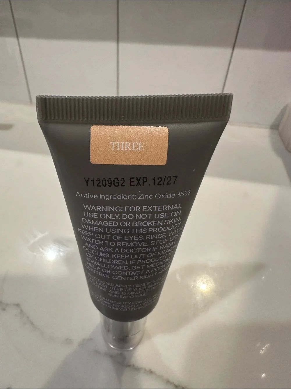 Saie Slip Tint Moisturizing Skin Tint - Medium Beige